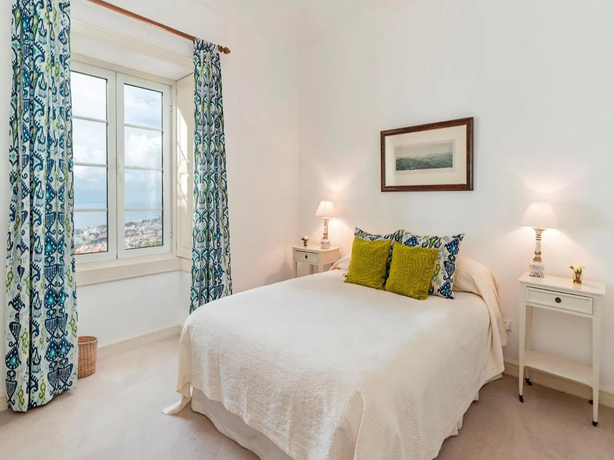 Quinta D'Alegria: Panoramic Sea View Villa in Funchal