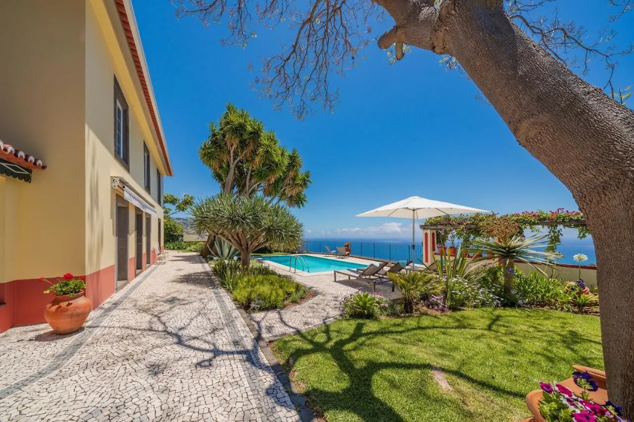 Quinta D'Alegria: Panoramic Sea View Villa in Funchal